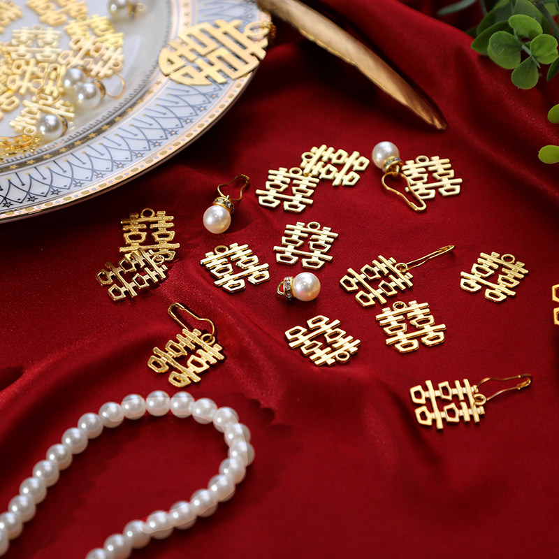 金属喜字挂件结婚喜糖盒配饰喜字挂件小金属diy配件糖果吊坠挂牌,节庆用品/礼品,糖盒/糖盒配件,淘宝优惠券,粉丝福利购,淘宝优惠卷