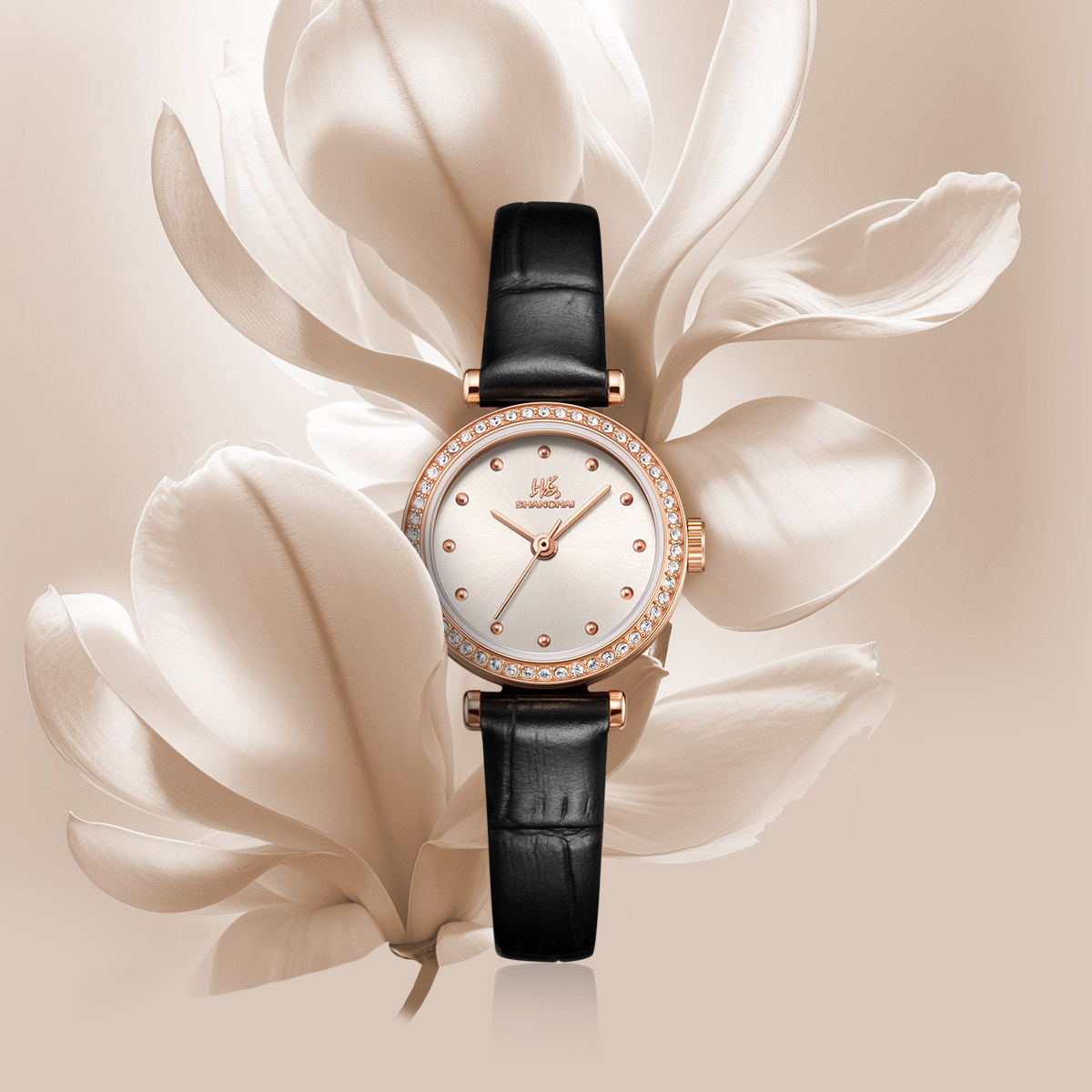 上海手表女款摩登系列小玉兰复古玲珑锆石壳黑带石英表
