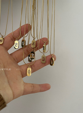 幸运数字项链锁骨链女不锈钢颈链不褪色钛钢choker吊牌蛇骨链细