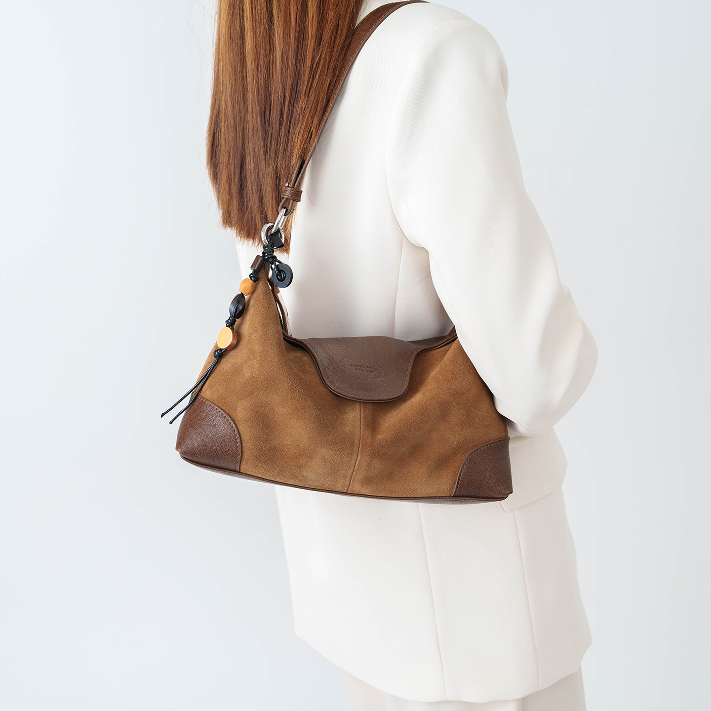 磨砂真皮时尚腋下单肩包女2025新款复古休闲慵懒风百搭小众斜挎包