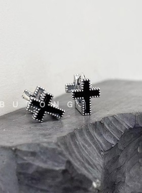 不同银匠 复古925纯银双面十字架耳环黑色嘻哈朋克情侣耳钉高级感
