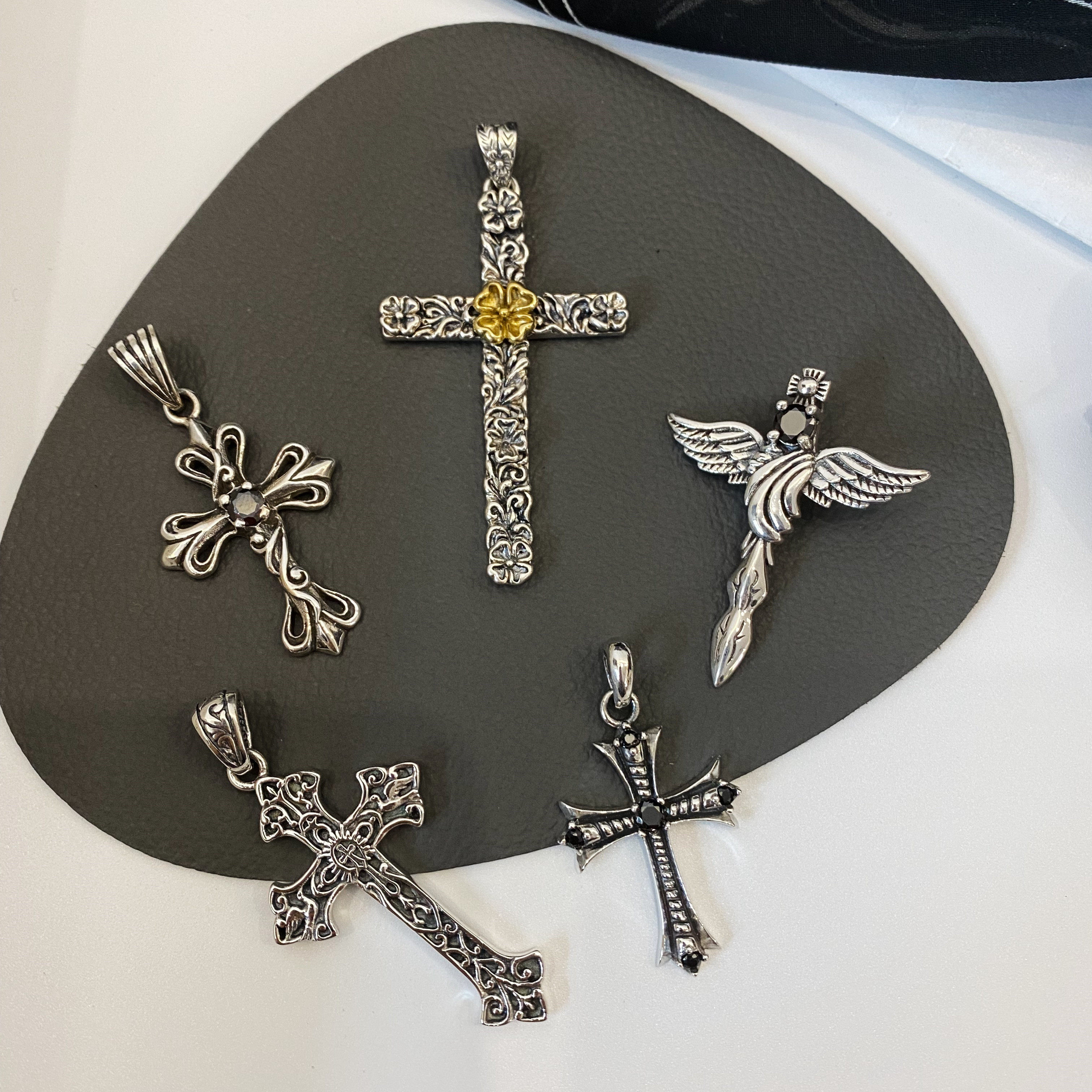 不同银匠 日韩925纯银十字架锆石天使翅膀蔷薇花纹吊坠潮男女银饰