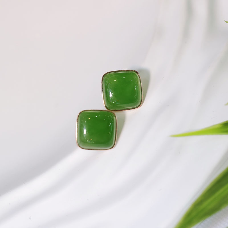 五一劳动节天然和田玉耳钉女a菠菜绿碧玉方形镶嵌18k金耳环送闺蜜