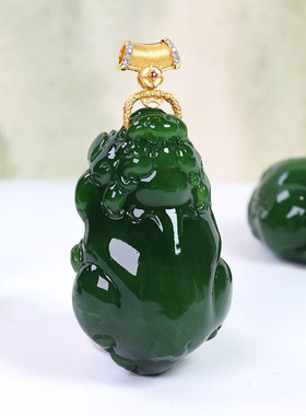母亲节礼物天然和田玉吊坠女a货正宗菠菜绿碧玉貔貅镶嵌18k金挂件