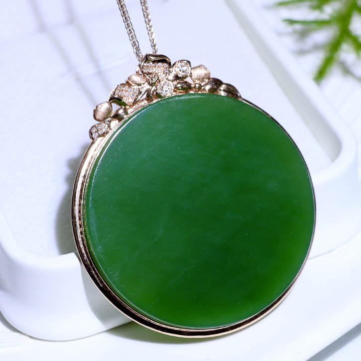 时尚潮流翡翠金镶玉挂件送妈妈