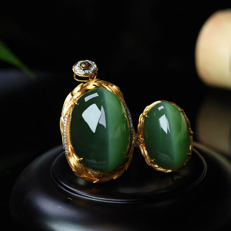 双十一特惠天然和田玉吊坠女a猫眼碧玉蛋面镶18k金挂件戒指送妈妈