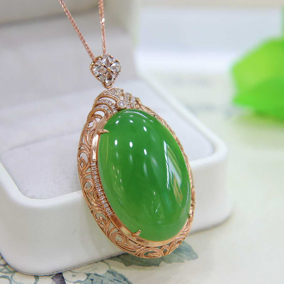 原创设计翡翠金镶玉挂件送老婆