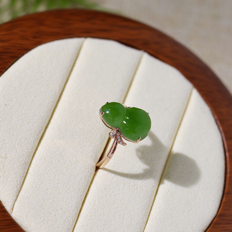 秋季上新天然和田玉戒指女菠菜绿碧玉葫芦镶嵌18k金指环a货送妈妈