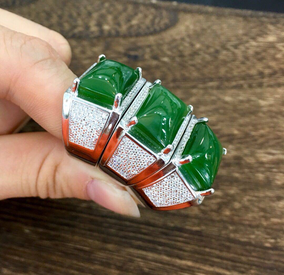 菠菜绿碧玉戒指双十二新品上架