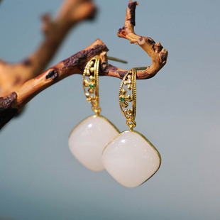 焕新季天然和田玉耳钉a货羊脂白玉方形镶嵌18k金耳饰送妈妈生日