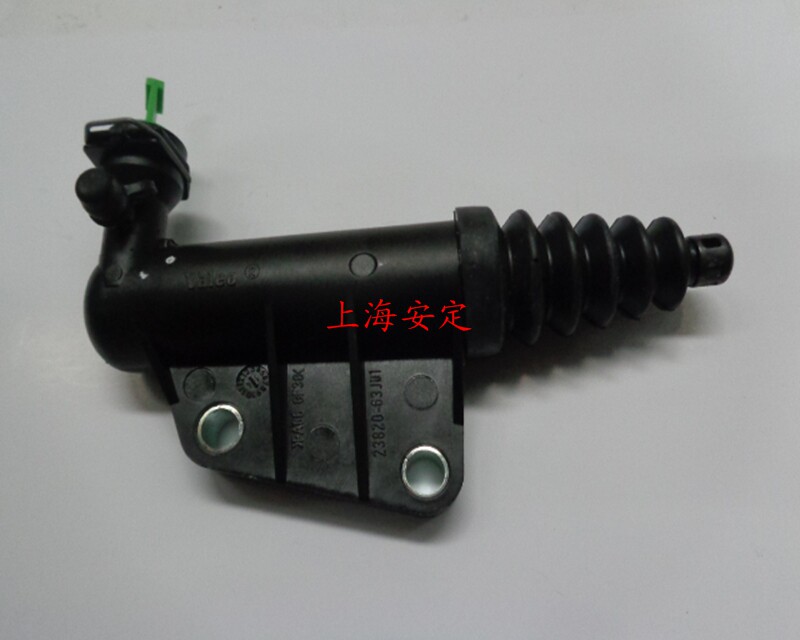 昌河利亚纳 派喜 原装离合器分泵总成 液压离合分泵1.4 A+ A6图片