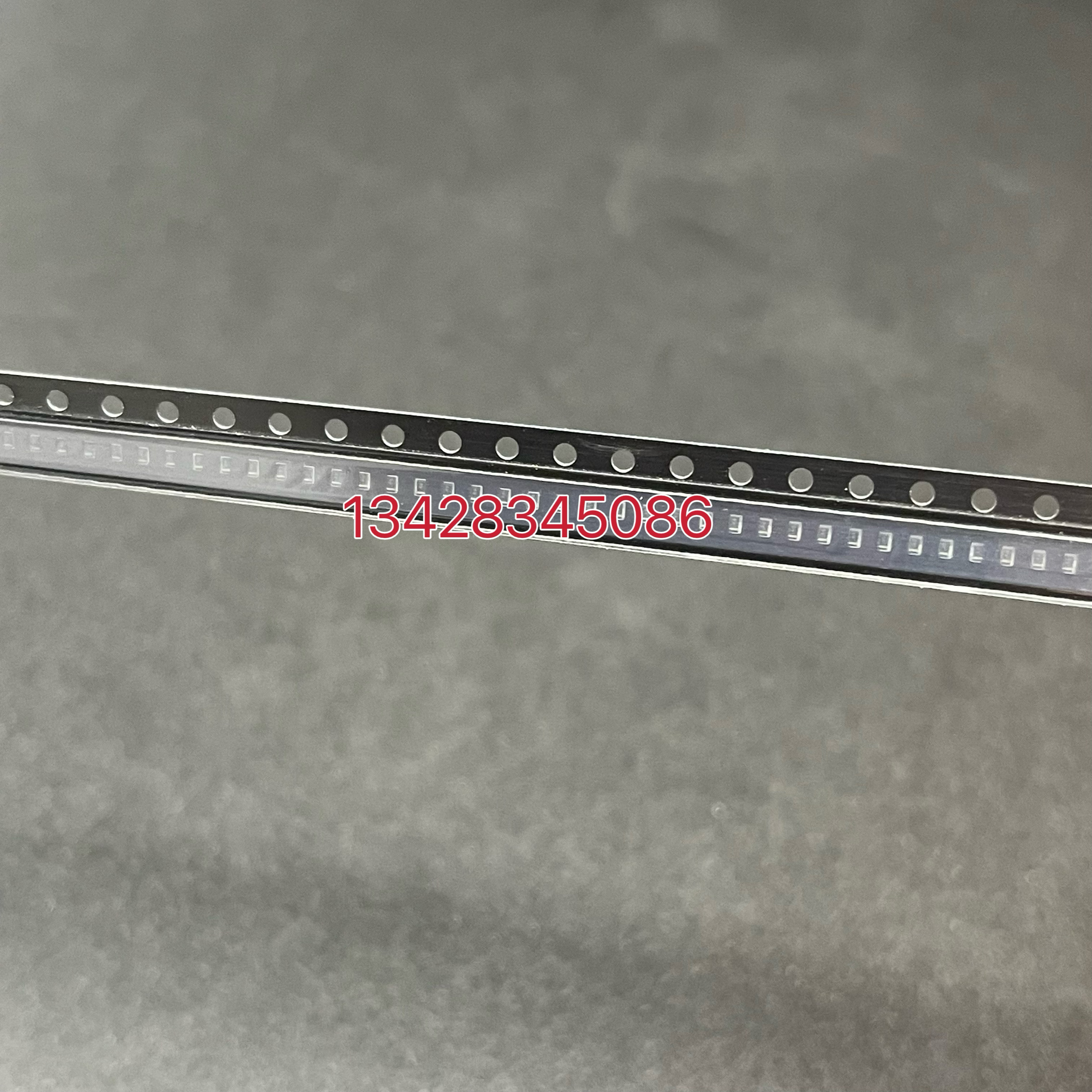 BFR740L3RH E6327 全新原装 直拍 封装 TSLP-3  丝印R9