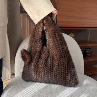 新款 百搭奢华皮草包包 水貂毛编织三角手拎手拿手腕包包女可爱时尚