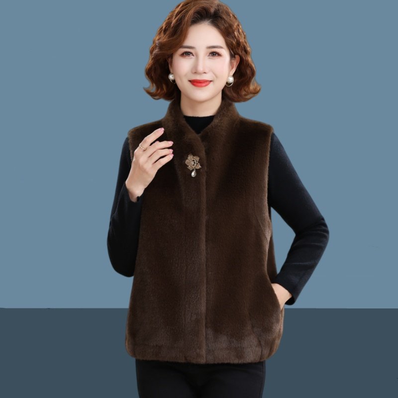 秋冬妈妈装水貂绒马甲新款中老年女装皮毛一体坎肩背心洋气短外套,女装/女士精品,中老年女装,淘宝优惠券,粉丝福利购,淘宝优惠卷