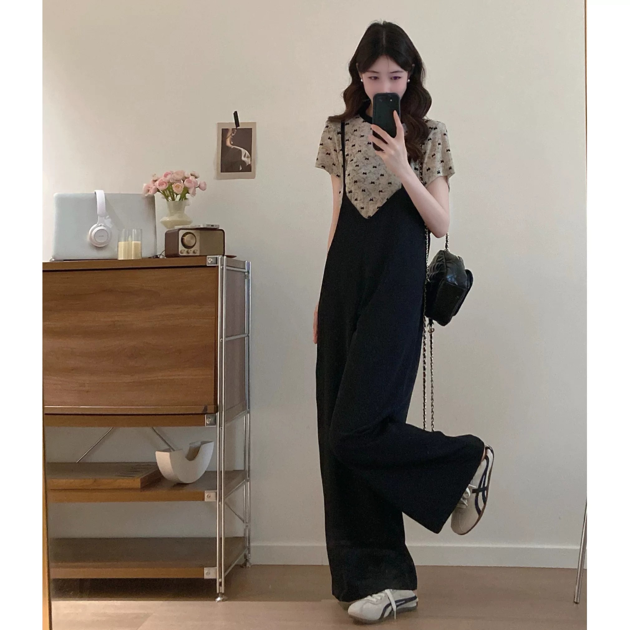 大码胖mm夏季新款韩系气质植绒蝴蝶结圆领T恤背带裤时尚两件套女