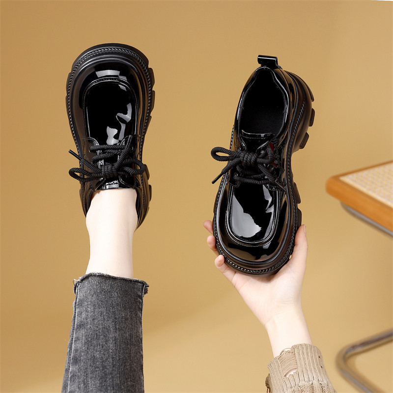 英伦风厚底乐福鞋女款黑色漆皮交叉绑带圆头小皮鞋学院风中跟单鞋