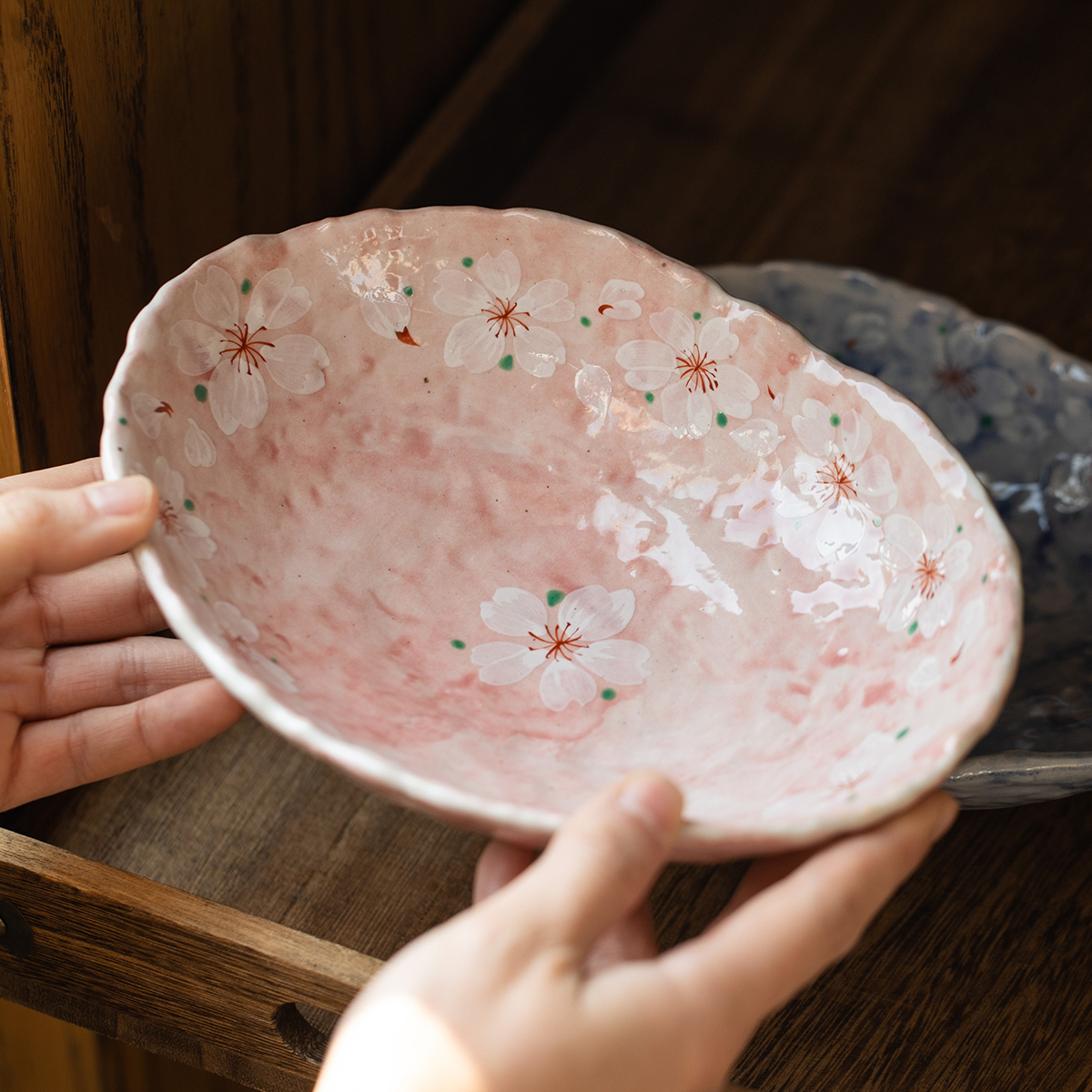 日本进口濑户烧落粉樱花陶瓷椭圆深盘日式沙拉碗早餐盘家用咖喱碗