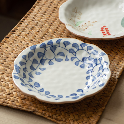 日本进口美浓烧手绘樱花餐盘家用花瓣菜盘日式饭盘花口深盘早餐盘