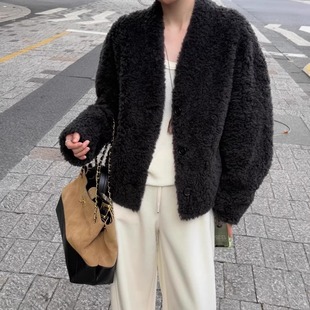 韩系100%绵羊毛颗粒绒羊羔毛短款外套女冬季简约V领皮毛一体上衣