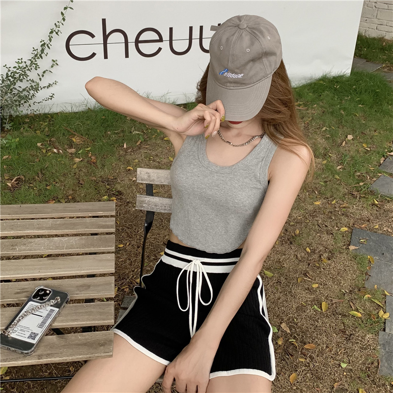 Real shot of Hong Kong spice girl in summer