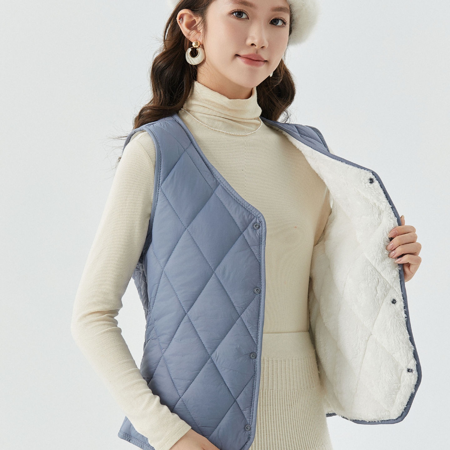 衫宣女士秋冬短款加绒马甲内胆保暖家居舒适简约女款马甲8021