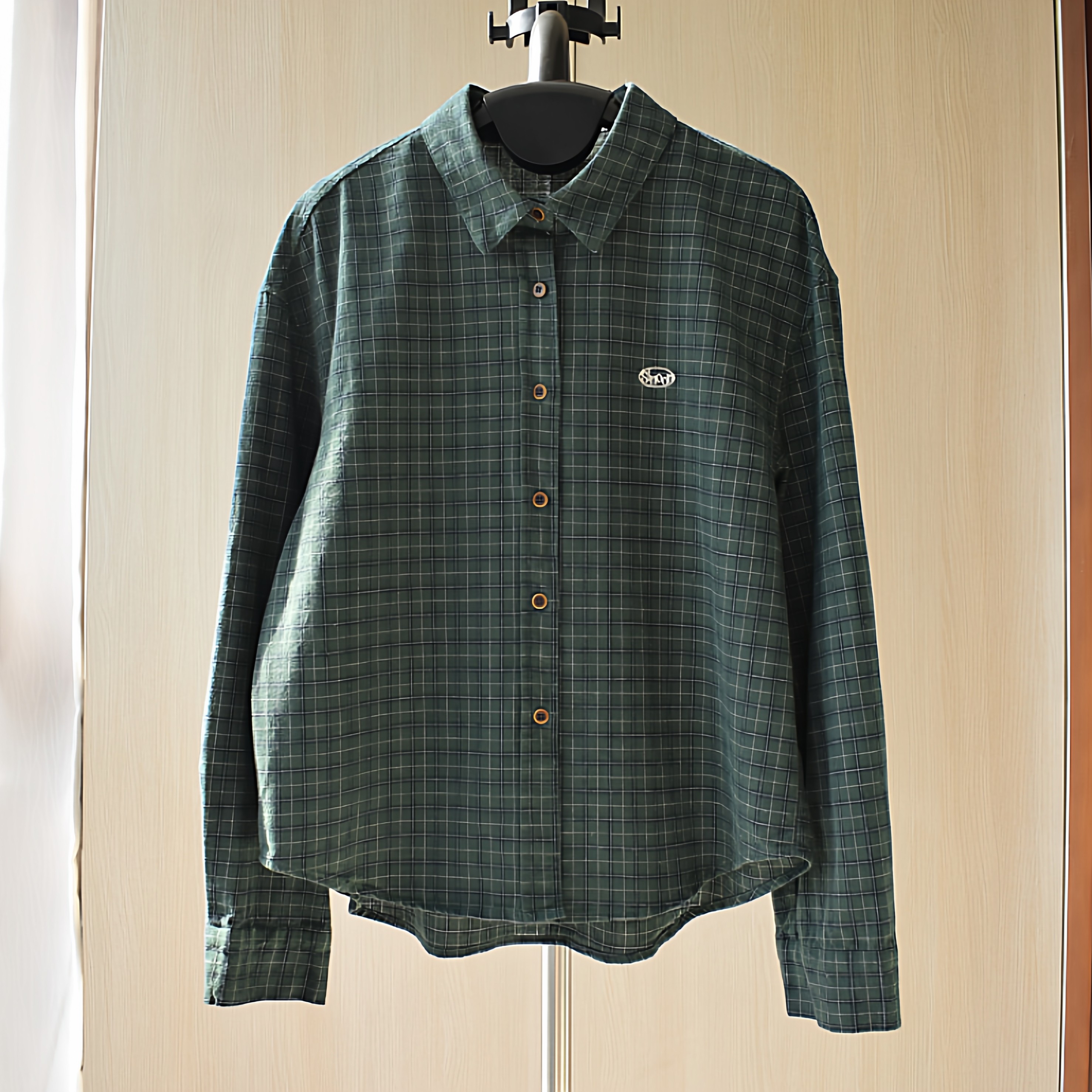 墨绿色格子柔软磨毛长袖打底衬衣