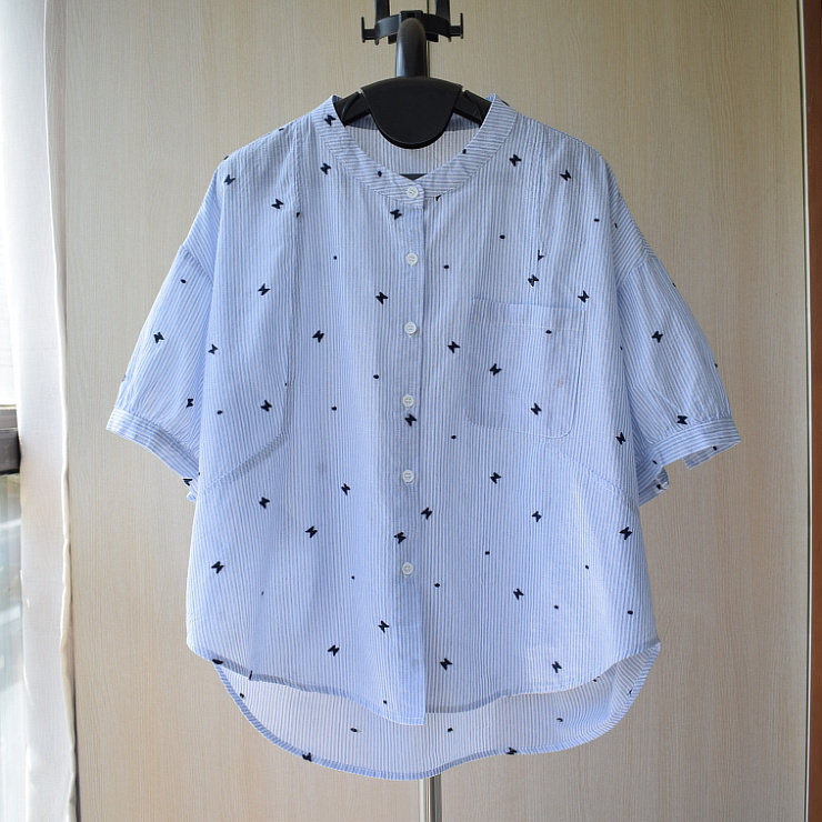 夏季蓝条纹蝴蝶结刺绣显瘦衬衫