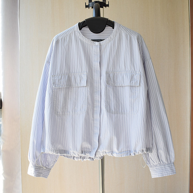 下摆松紧设计双口袋立领条纹长袖衬衫女宽松休闲短款纯棉衬衣外套