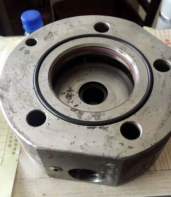 新源XINYUAN60 70机械轮胎式挖掘机 行走马达通油盘 原装配件零件