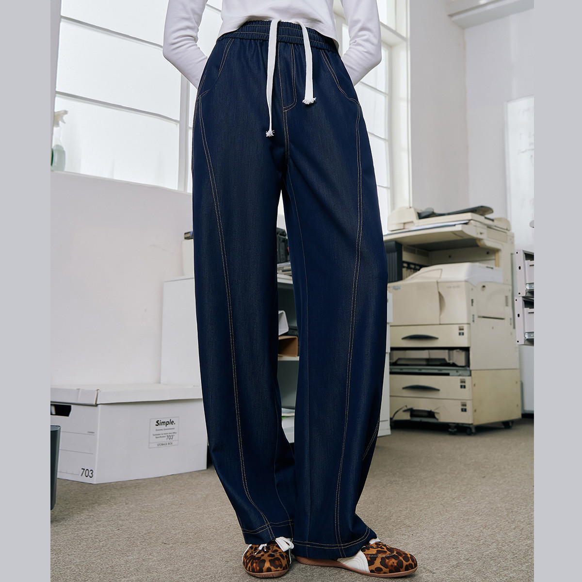 a02美式高腰抽绳显瘦慵懒风阔腿裤2025秋季舒适百搭女式牛仔裤