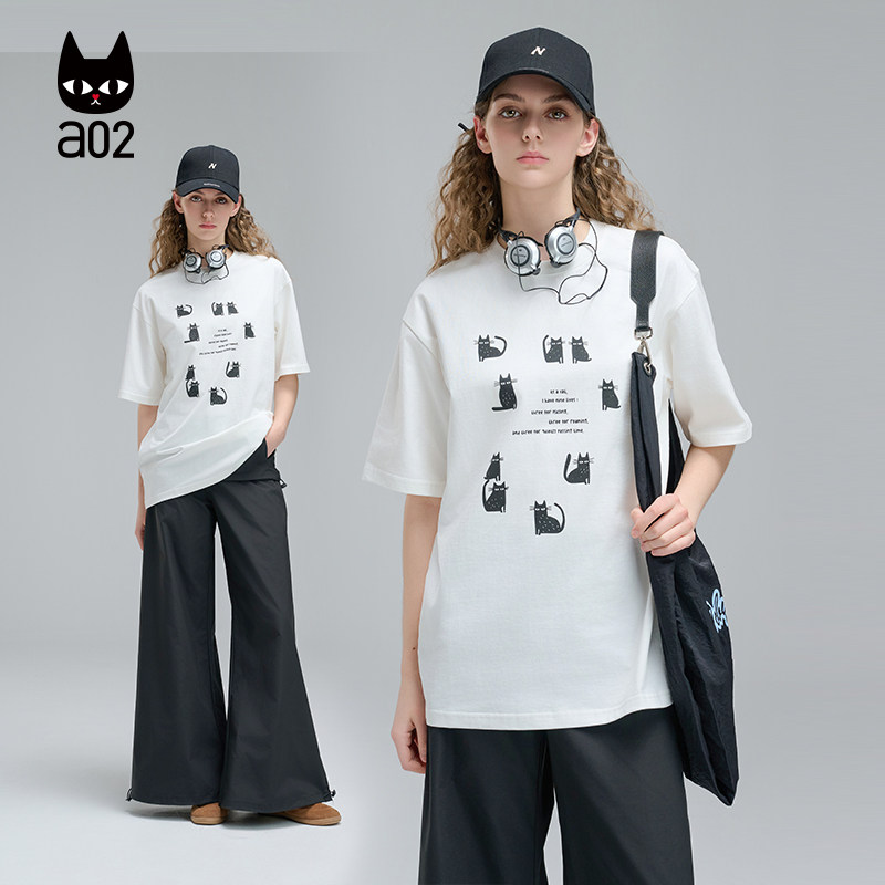 a02白色宽松圆领猫猫印花短袖T恤女2026新款夏季设计感上衣