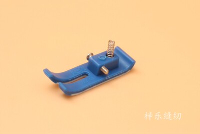新款 耐磨型A级铁氟龙平车牛筋蓝色 MT-18压脚塑料底板缝纫机配件