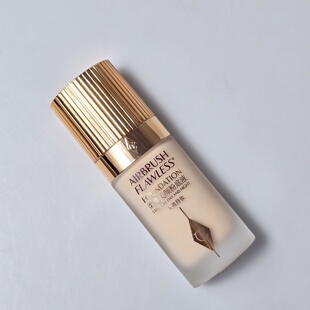 CT柔焦美颜粉底液30ML无盒长效持妆红毯粉底妆哑光遮瑕2C