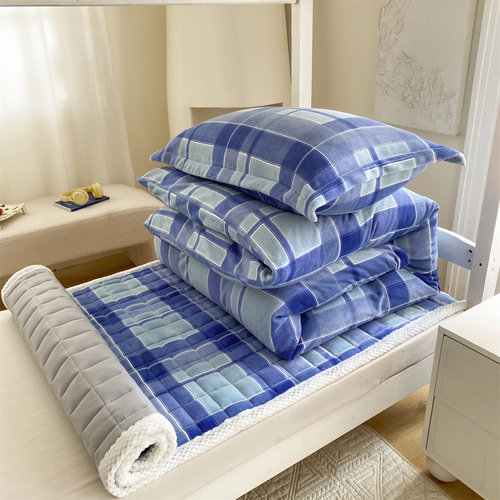 230克全消光牛奶绒四件套夹棉