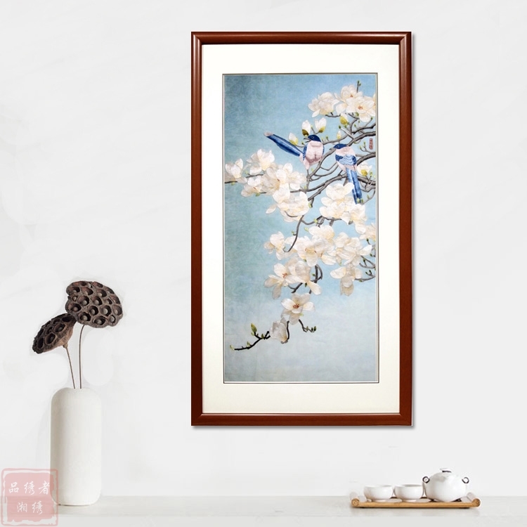 湘绣 玉兰花 手工刺绣 工艺品 创意家居 玄关走廊装饰画 客厅挂画图片