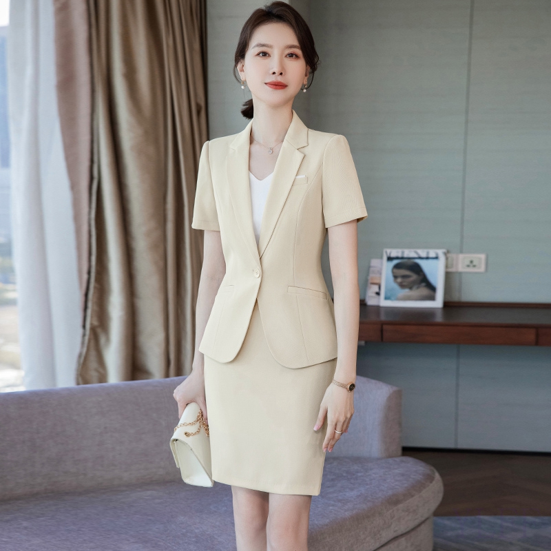 工作服职业气质女短袖夏天薄款西装套装美容院小个子酒店前台正装