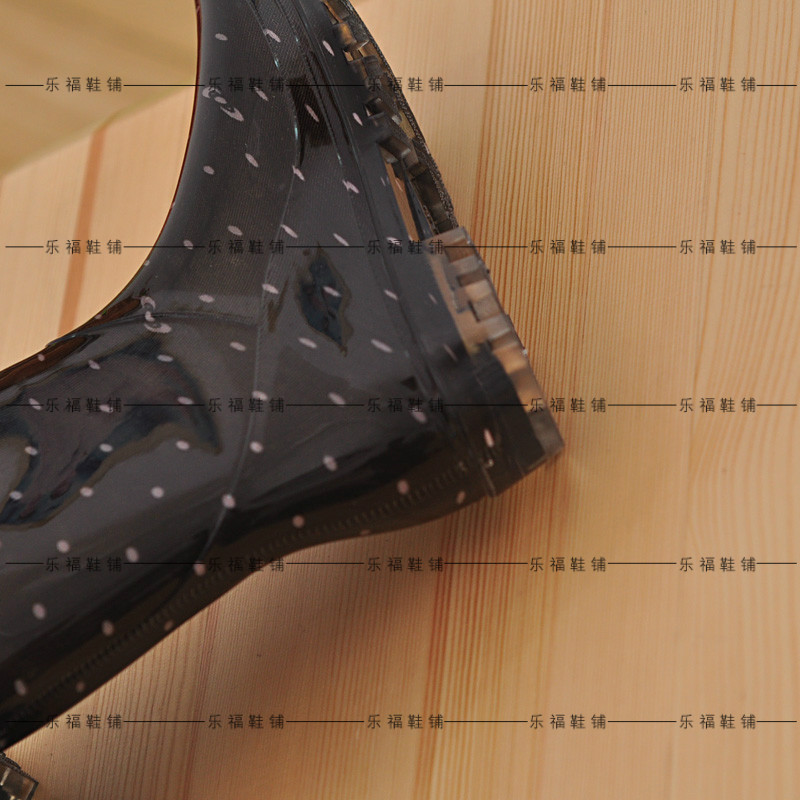 Chaussures en caoutchouc doux - Ref 930896 Image 4