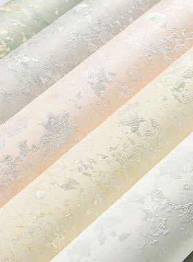 2025新款简约现代浅米白黄色无纺布墙壁纸店铺装修美容院办公室3D