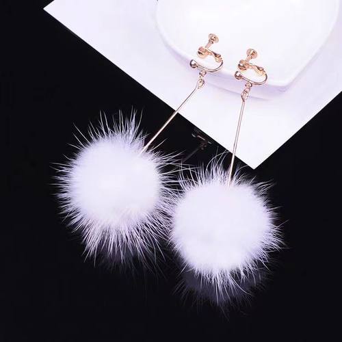 秋冬貂毛毛球长款耳坠白色毛绒毛球耳环韩国网红无耳洞耳夹
