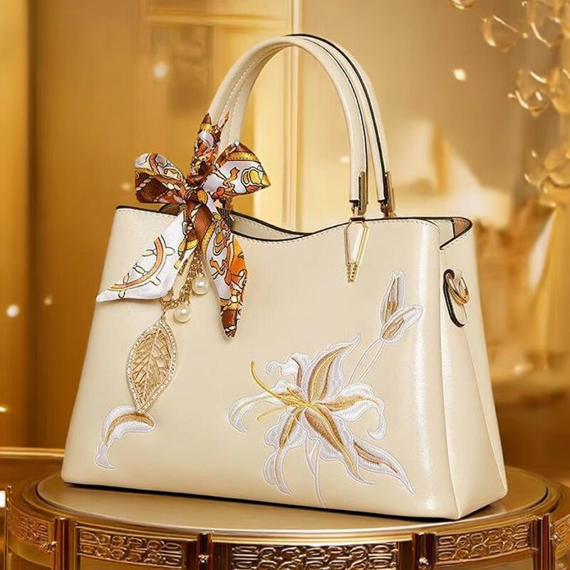 2025新款兰花白高级感刺绣丝巾装饰女款气质通勤大容量百搭托特包