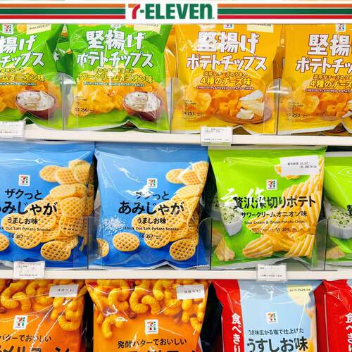 711便利店淡盐味薯片薯格粟米条