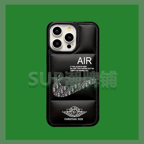 暗夜黑奢华联名潮牌iPhone15141312适用新款15Promax保护套14plus棉服羽绒手机壳13Pro时尚高级感男女款11