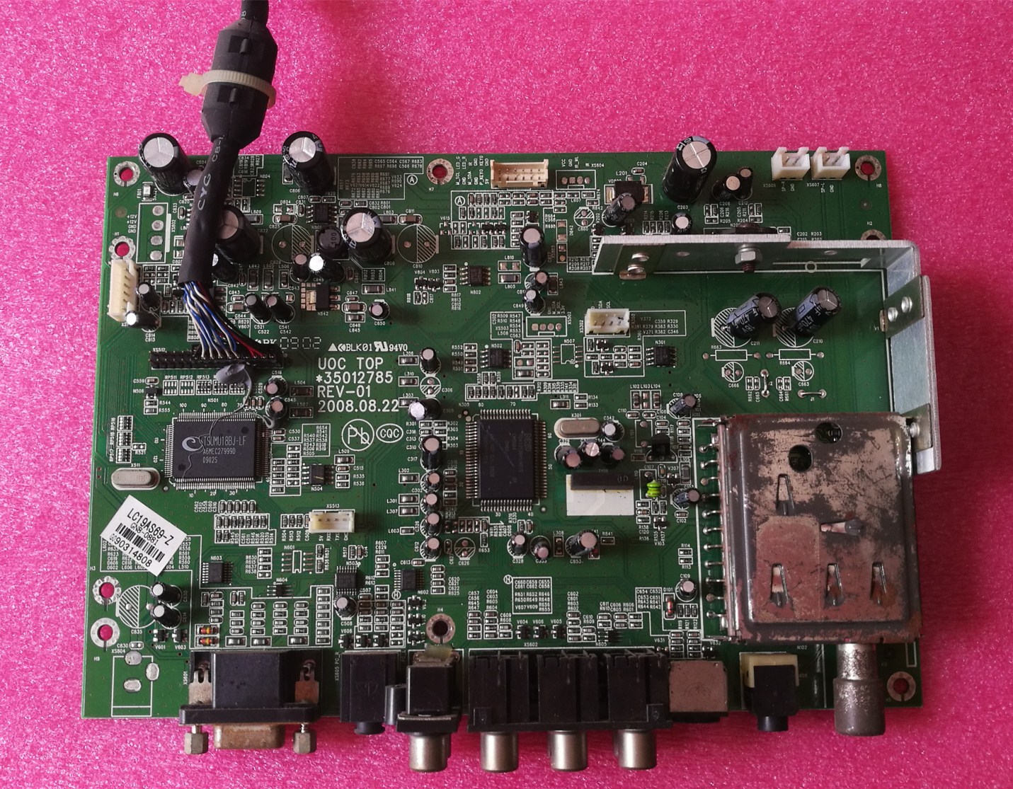 原装康佳LC19AS69主板 35012785 配中华屏CLAA185WA02