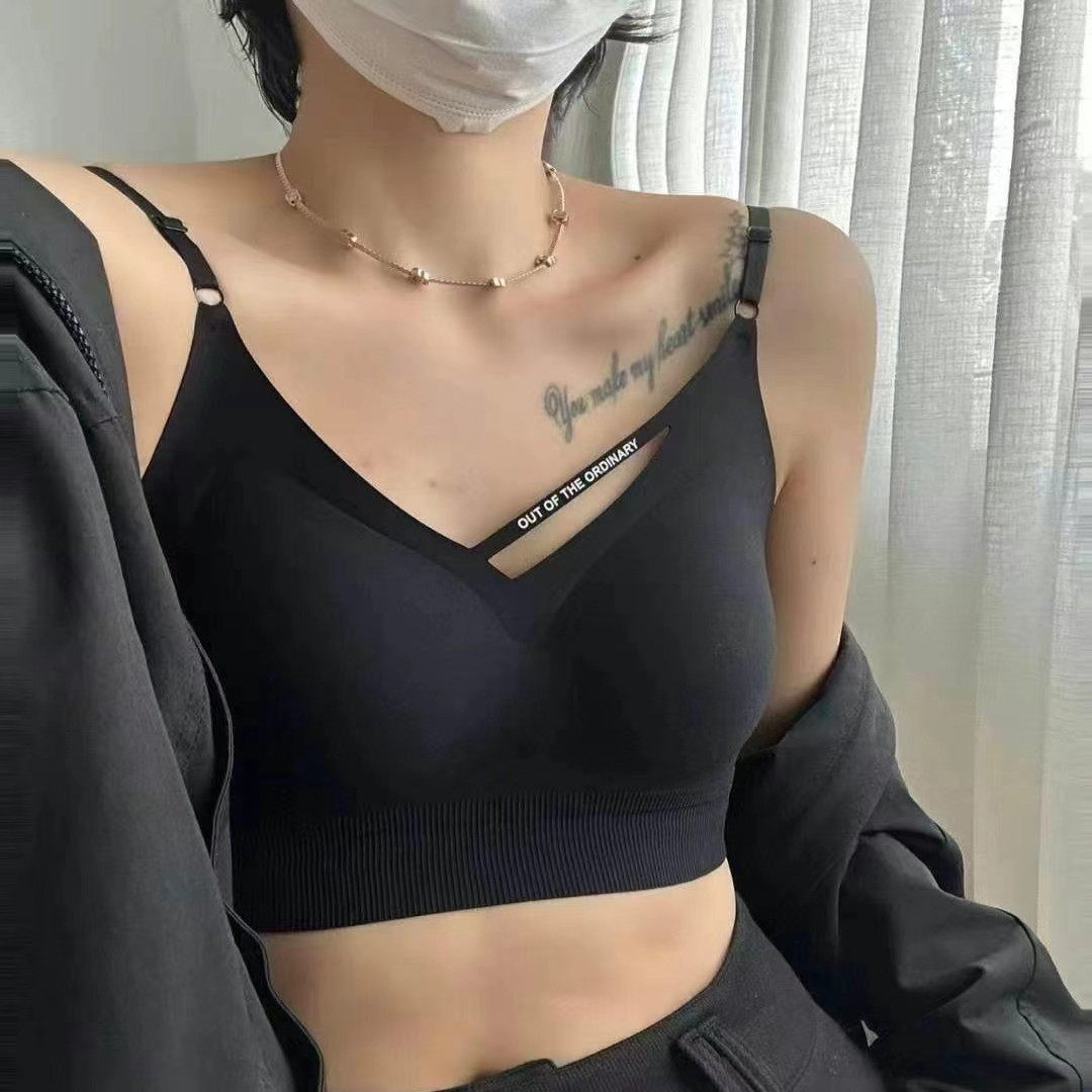 现货欧洲站 洋气无痕美背裹胸自带胸垫抹胸V领字母细带内衣女