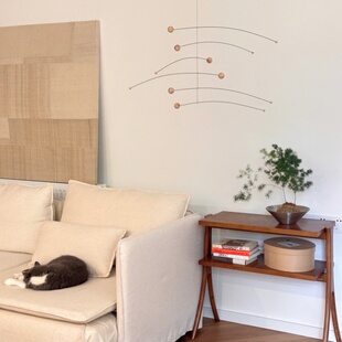 lifestyle 原木色系动态平衡吊饰 室内空中挂饰 侘寂风工作室装饰