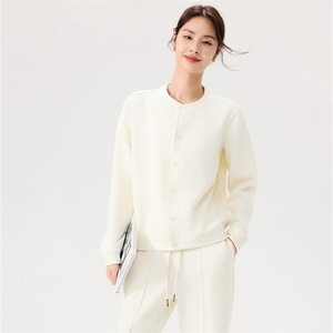 女士外套上衣秋冬季新款小香风纽扣短款休闲圆领外套