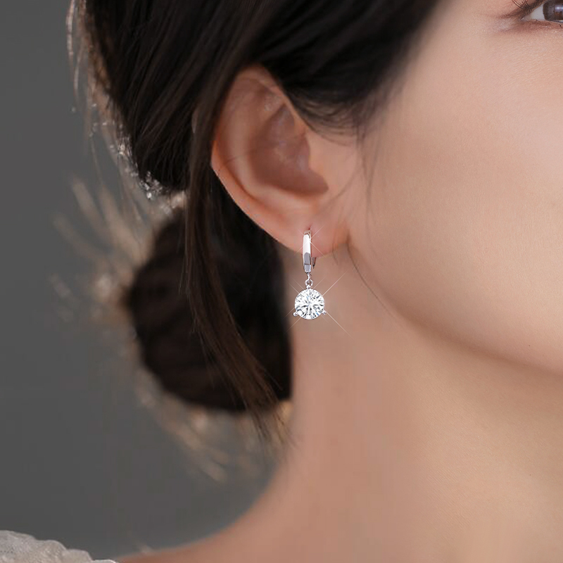 三爪女款镶钻1克拉超闪耳圈时尚