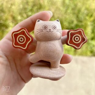 榉木欢天喜地招财猫配件卡通摆件潮玩把玩挂件可爱创意桌面装饰品