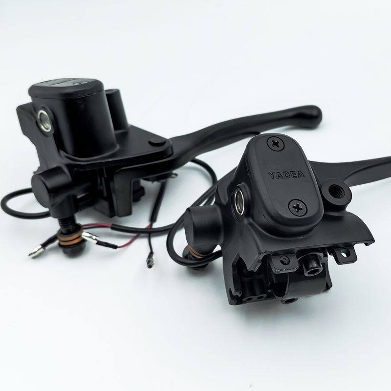 雅迪电动车冠能Q7上泵碟刹刹车把总成泵冠能M9前刹车油刹上泵,电动车/配件/交通工具,电动车刹车装置,淘宝优惠券,粉丝福利购,淘宝优惠卷