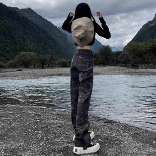 2025军绿色迷彩工装裤女春秋冲锋裤小个子美式女款百搭直筒登山裤